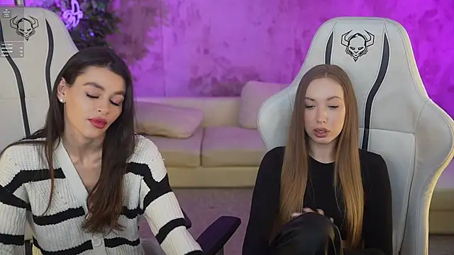 Linda054 online show from 3, 3, 2025