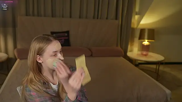 Linda054 online show from 20, 11, 2025