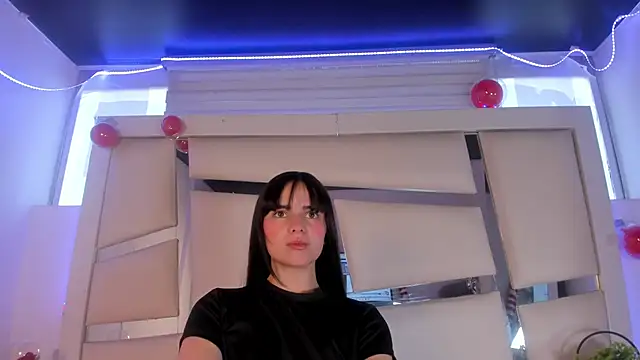 chrystal js online show from 12, 1, 2026