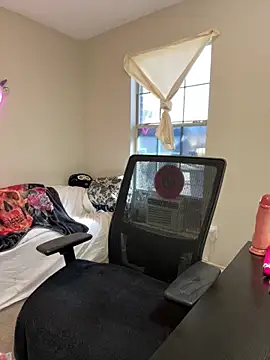 MsStrawbooty online show from 31, 12, 2024