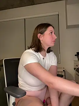 Snapshot of nerdynina chatting on 12, 2, 2025 nerdynina online show from 12, 2, 2025