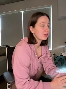 Snapshot of nerdynina chatting on 9, 3, 2025 nerdynina online show from 9, 3, 2025