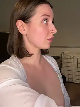 Snapshot of nerdynina chatting on 4, 2, 2025 nerdynina online show from 4, 2, 2025