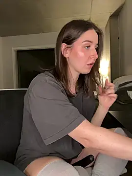 Snapshot of nerdynina chatting on 8, 11, 2025 nerdynina online show from 8, 11, 2025