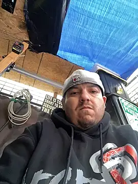 valleyoneofakind online show from 11, 2, 2025