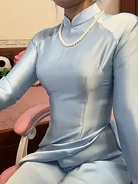    Erin    online show from 9, 5, 2026