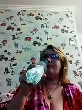 Forest-Lady online show from 9, 3, 2025