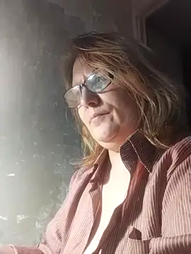 Forest-Lady online show from 8, 4, 2026