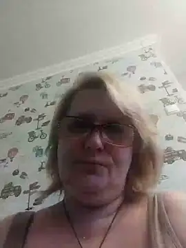 Forest-Lady online show from 8, 3, 2025