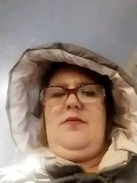 Forest-Lady online show from 1, 3, 2025