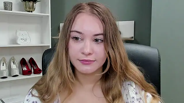 kitty valeria online show from 11, 10, 2025