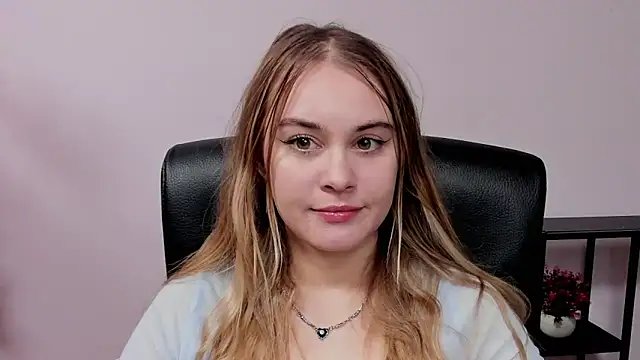 kitty valeria online show from 2, 2, 2026