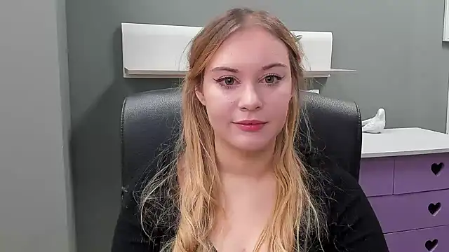 kitty valeria online show from 8, 2, 2025