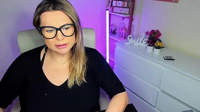 teaseDiana online show from 28, 2, 2025