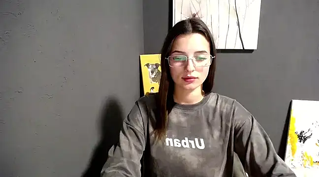 lady olivia  online show from 17, 2, 2025