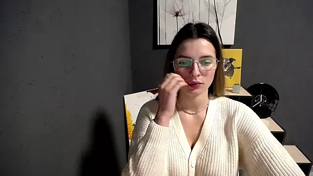 lady olivia  online show from 5, 1, 2026