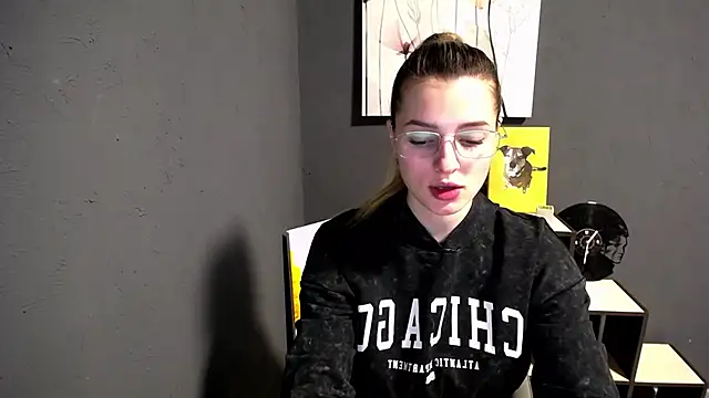 lady olivia  online show from 27, 2, 2026