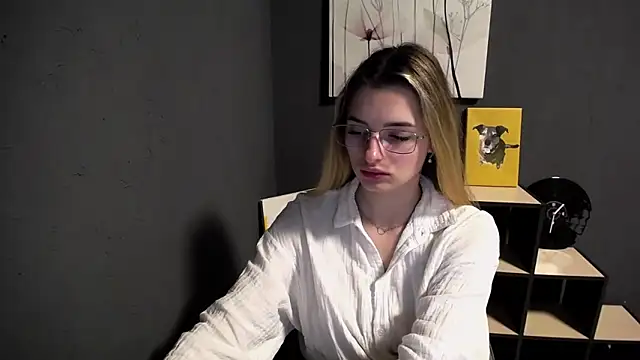 lady olivia  online show from 21, 4, 2026