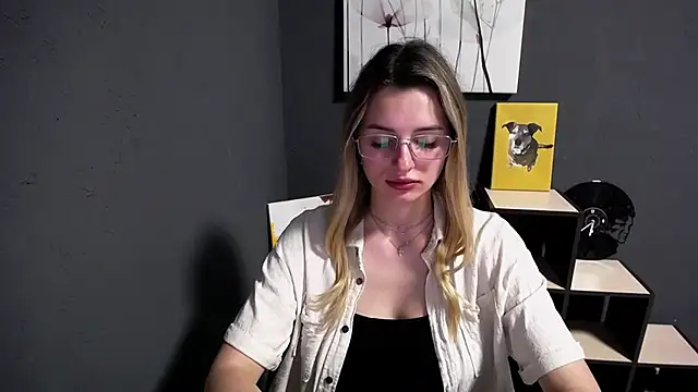 lady olivia  online show from 20, 5, 2026