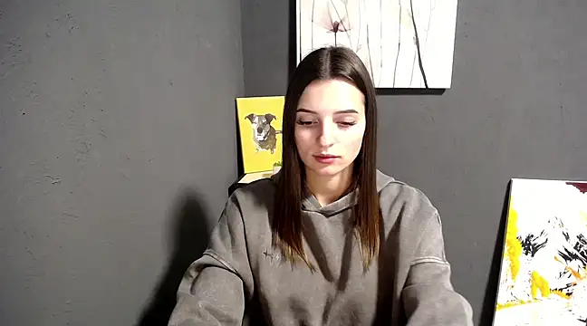 lady olivia  online show from 4, 3, 2025