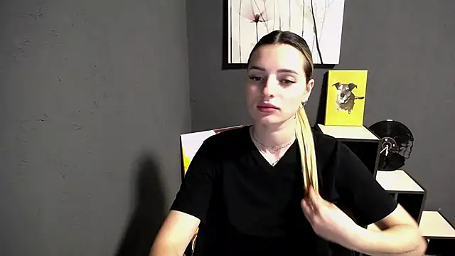 lady olivia  online show from 12, 5, 2026