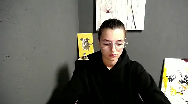 lady olivia  online show from 10, 2, 2025