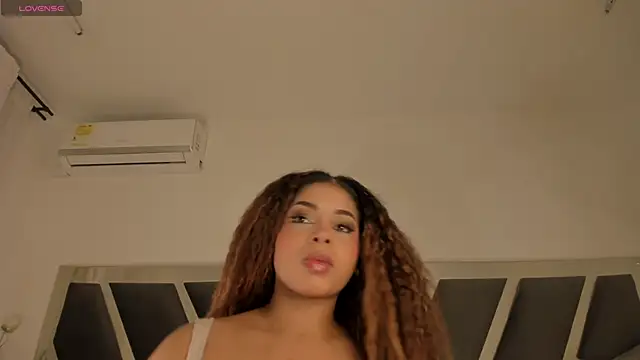 Samanntha Rose online show from 30, 10, 2025