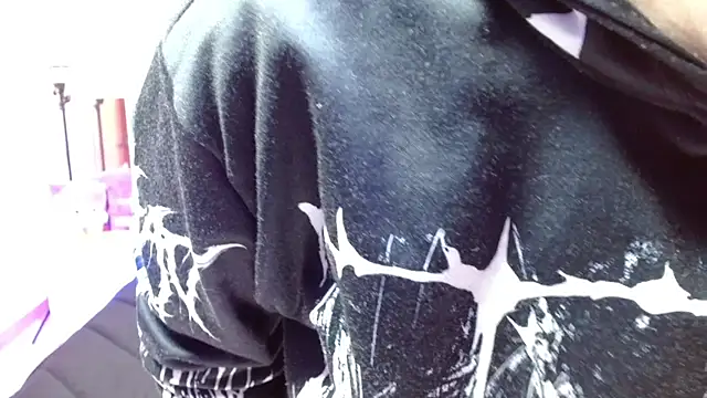 erika sukubo online show from 3, 3, 2025