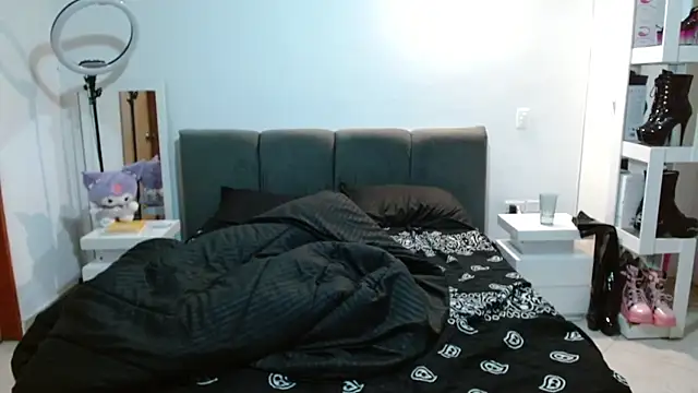 erika sukubo online show from 3, 3, 2025