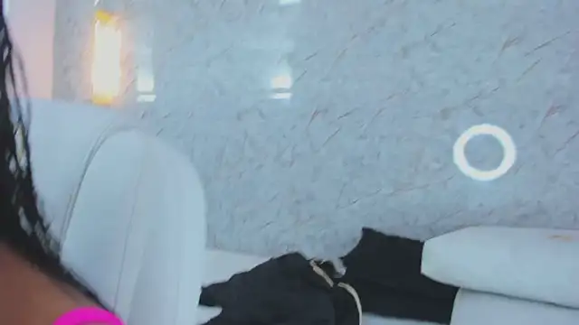 ximena case online show from 18, 10, 2025