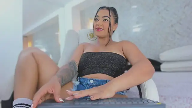 ximena case online show from 3, 10, 2025