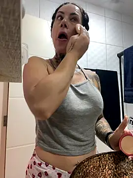 YasmimBrasil online show from 1, 11, 2025