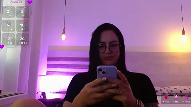 YasmimBrasil online show from 23, 10, 2025