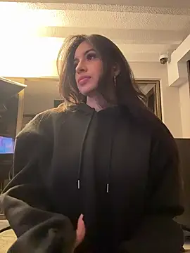 Taylor-Jonnees online show from 7, 11, 2025