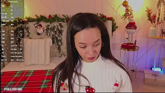 Lolly Neal online show from 23, 12, 2025