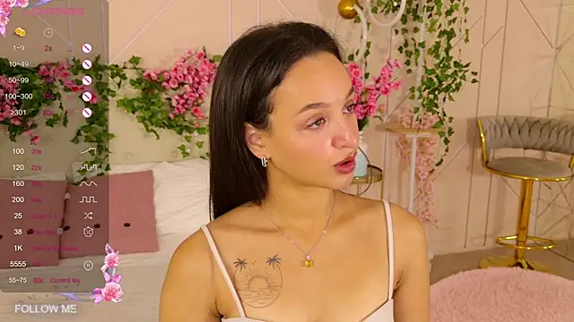 Lolly Neal online show from 10, 9, 2025