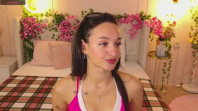 Lolly Neal online show from 13, 10, 2025