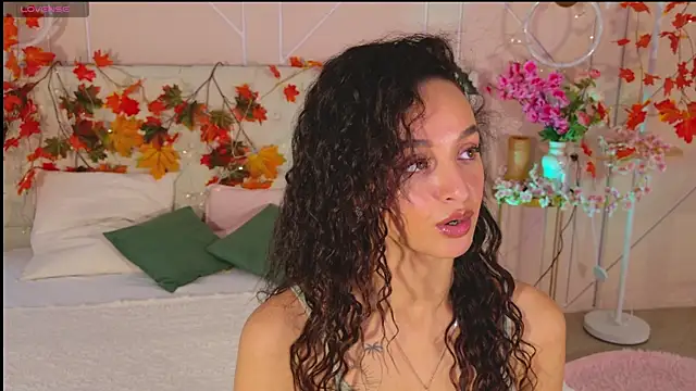 Lolly Neal online show from 26, 11, 2025