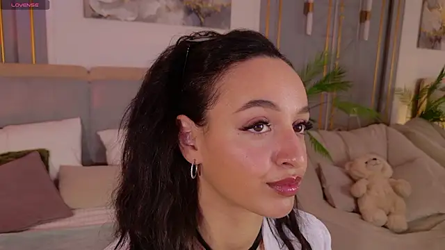 Lolly Neal online show from 15, 3, 2026