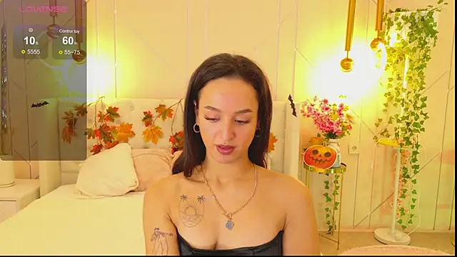 Lolly Neal online show from 28, 10, 2025