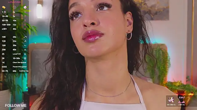 Lolly Neal online show from 13, 4, 2026