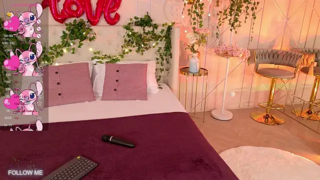 Lolly Neal online show from 6, 3, 2025