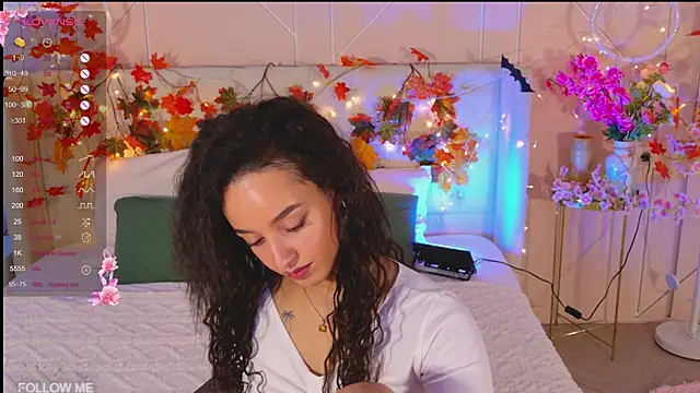 Lolly Neal online show from 25, 11, 2025