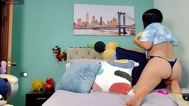 yanella fire online show from 4, 11, 2025