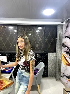 Victoria Adams14 online show from 8, 1, 2026