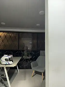 Snapshot of Victoria_Adams14 chatting on 7, 11, 2025 Victoria Adams14 online show from 7, 11, 2025