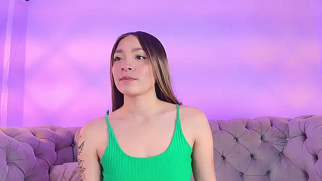 Snapshot of Victoria_Adams14 chatting on 22, 9, 2025 Victoria Adams14 online show from 22, 9, 2025