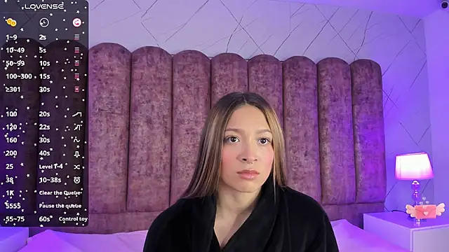 Snapshot of Victoria_Adams14 chatting on 19, 3, 2025 Victoria Adams14 online show from 19, 3, 2025