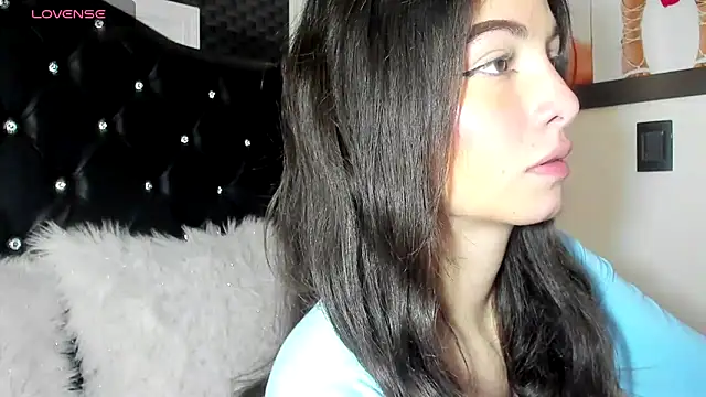 diana queen  online show from 3, 3, 2025