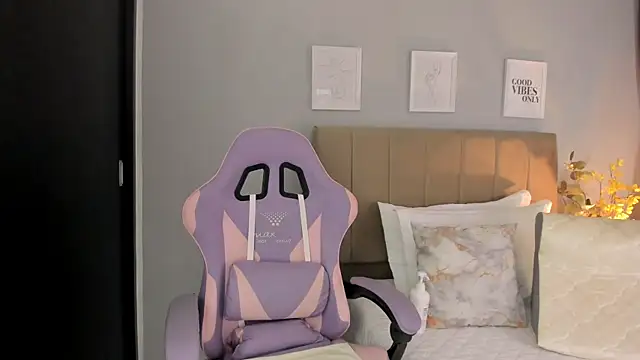 Snapshot of kataleyarios01 chatting on 6, 2, 2026 kataleyarios01 online show from 6, 2, 2026